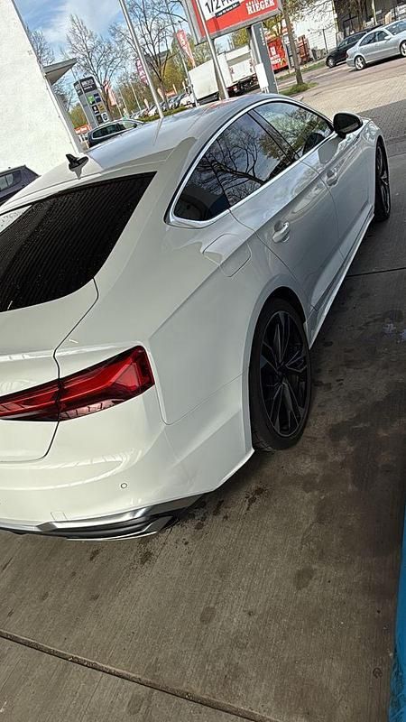 Second-hand Audi A5 S-Line 204 CP (150 kW) 2022 Alb Coupe
