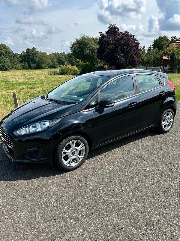 Gebraucht Ford Fiesta 82 PS (60 kW) 2013 Schwarz Kleinwagen