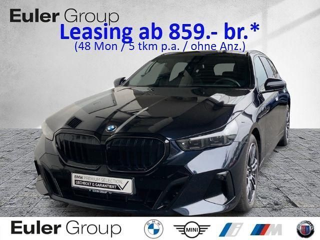 Schwarz Gebraucht 2024 BMW 540 Performance Kombi | 66.989 € - Bild 1/4