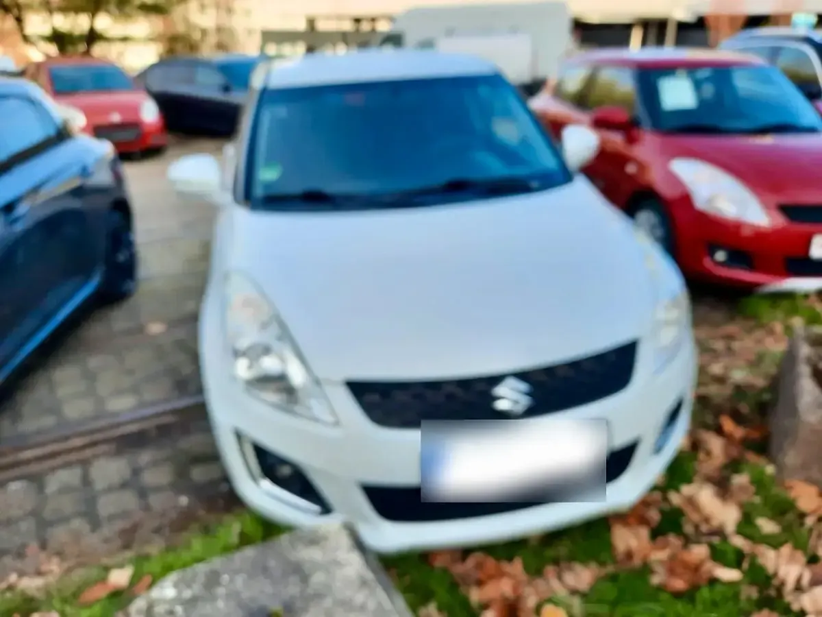 Gebraucht Suzuki Swift 94 PS (69 kW) 2014 Weiß Kleinwagen