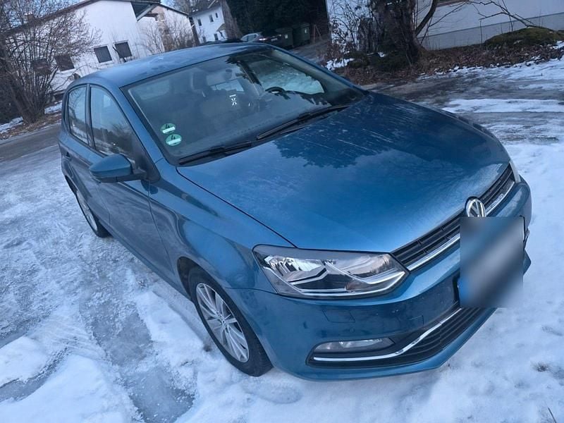 Gebraucht VW Polo Comfortline 75 PS (55 kW) 2014 Blau Kleinwagen