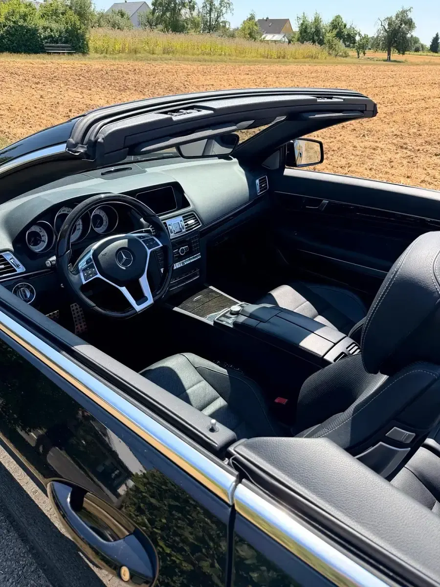 Gebraucht Mercedes E250 AMG 211 PS (155 kW) 2014 Schwarz Cabrio