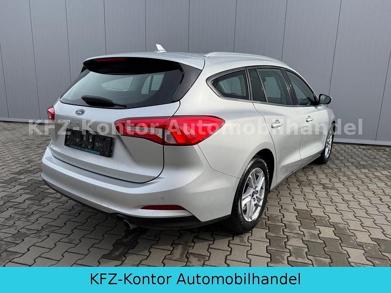 Gebraucht Ford Focus 120 PS (88 kW) 2021 Silber Kombi