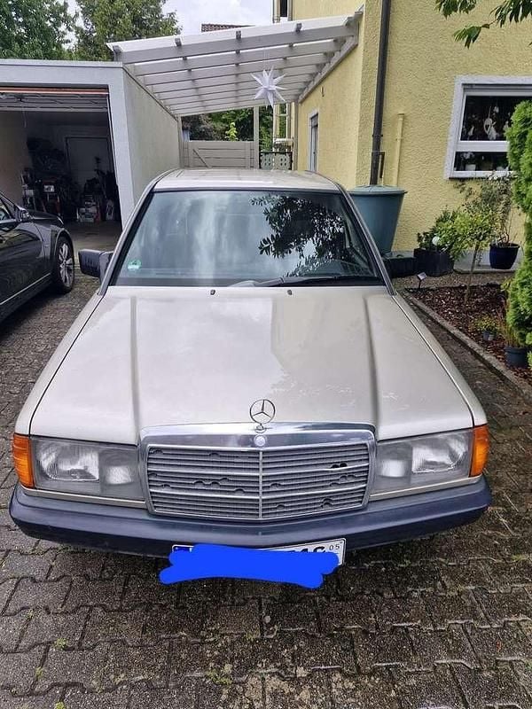 Bronze Gebraucht 1987 Mercedes 190 Limousine | 4.100 € - Bild 1/4