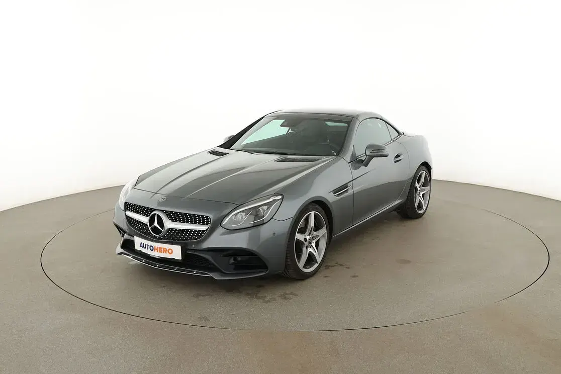 Używany Mercedes SLC300 AMG line 245 KM (180 kW) 2018 Kabriolet
