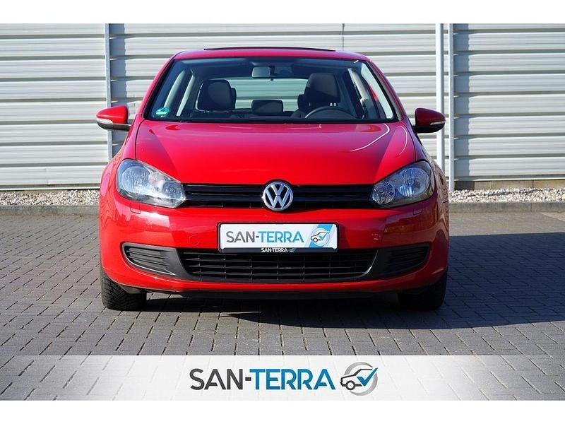 Gebraucht VW Golf VI Trendline 80 PS (58 kW) 2011 Rot Kleinwagen