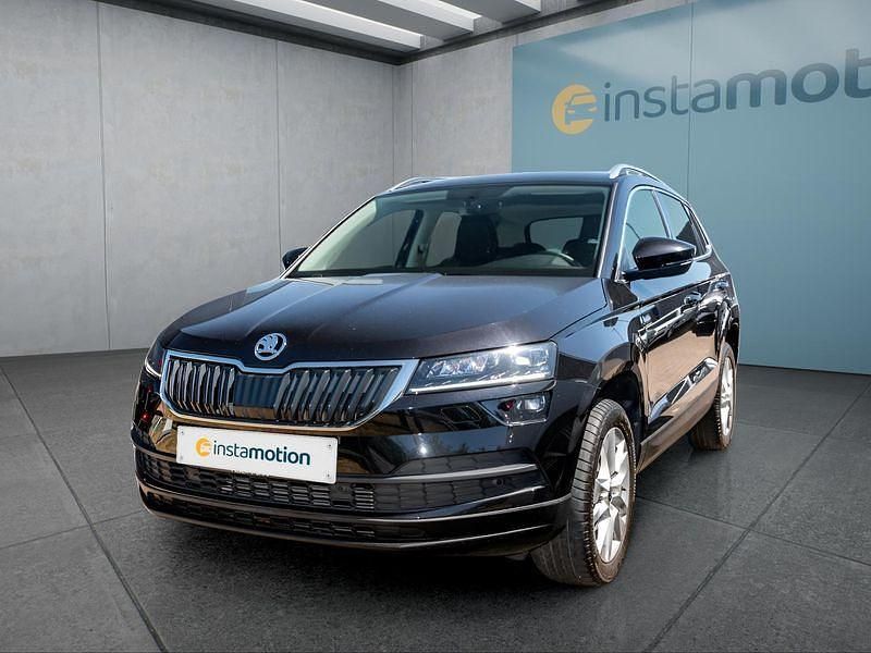 Schwarz Gebraucht 2021 Skoda Karoq SUV | 23.599 € (Guter Preis) - Bild 1/4