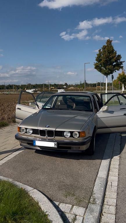 Gebraucht BMW 730 188 PS (138 kW) 1989 Beige Limousine