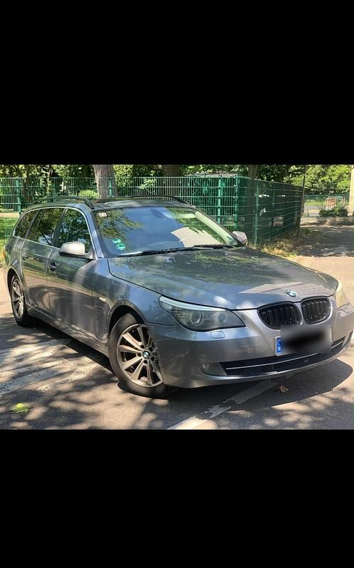 Grau Gebraucht 2010 BMW 525 Kombi | 3.300 € (Superpreis) - Bild 1/4