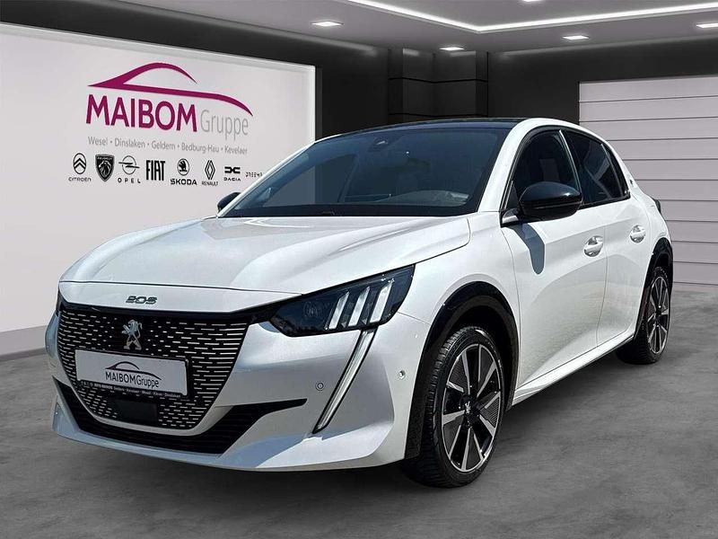 Weiß Gebraucht 2021 Peugeot e-208 GT Kleinwagen | 16.990 € (Fairer Preis) - Bild 1/4