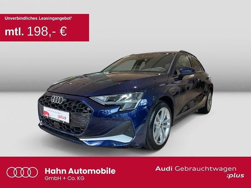 Blau Gebraucht 2024 Audi A3 Sportback Advanced Limousine | 30.930 € (Fairer Preis) - Bild 1/3