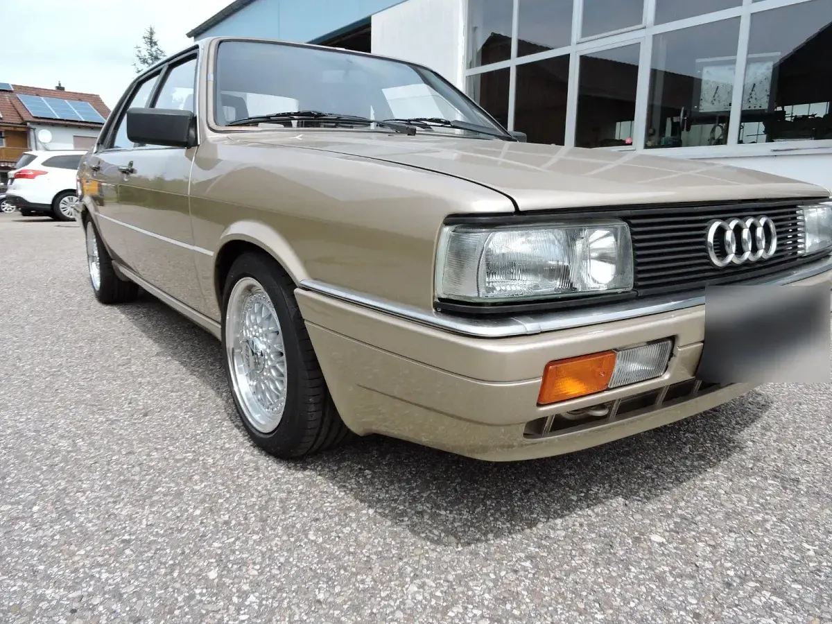 Gebraucht Audi 90 115 PS (84 kW) 1985 Gold Limousine