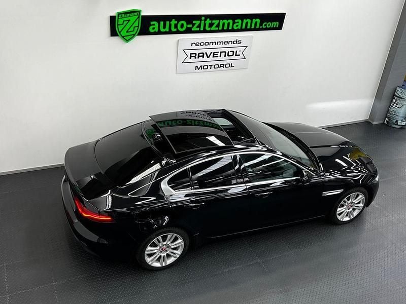 Schwarz Gebraucht 2021 Jaguar XE S Limousine | 26.980 € (Etwas zu teuer) - Bild 1/4