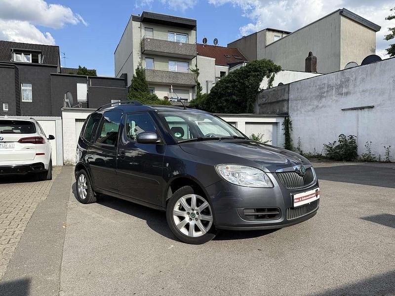 Seda anthracite grau Gebraucht 2009 Skoda Roomster Plus Edition Kombi | 3.990 € (Fairer Preis) - Bild 1/4