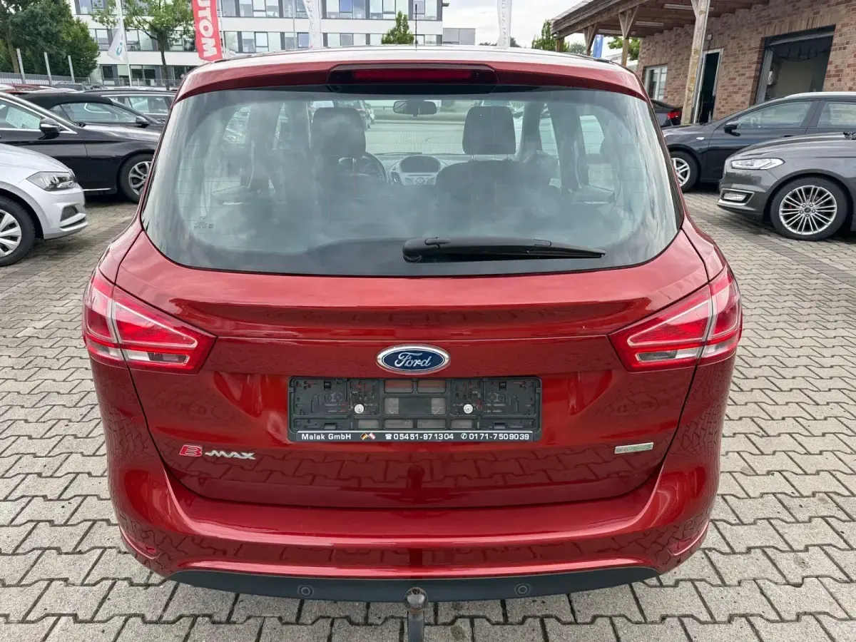Gebraucht Ford B-MAX SYNC Edition 101 PS (74 kW) 2015 Rot Van / Kleinbus