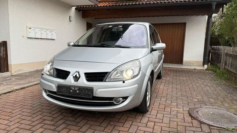 Grau Gebraucht 2007 Renault Scénic II Exception Van / Kleinbus | 5.555 € - Bild 1/4