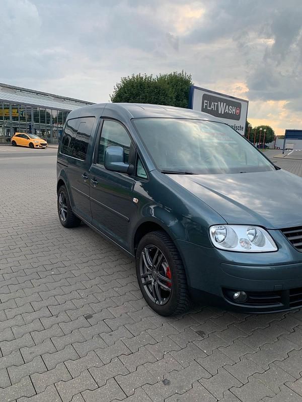 Używany VW Caddy 109 KM (80 kW) 2007 Szary Minivan