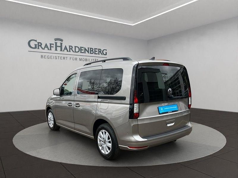Gebraucht VW Caddy Life 122 PS (89 kW) 2024 Gelb Van / Kleinbus