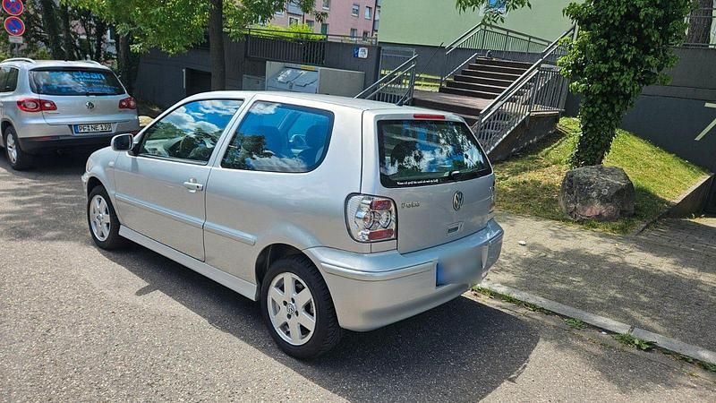 Gebraucht VW Polo Basis 75 PS (55 kW) 2000 Silber Kleinwagen