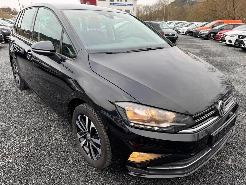 Schwarz Gebraucht 2019 VW Golf Sportsvan IQ Drive Van / Kleinbus | 15.294 € (Etwas zu teuer) - Bild 1/4