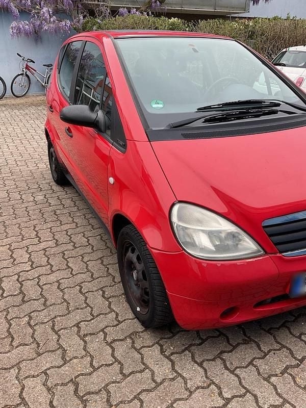 Gebraucht Mercedes A140 82 PS (60 kW) 1999 Rot Kleinwagen