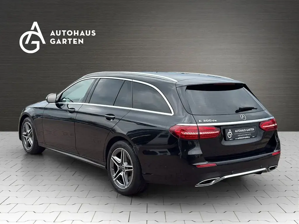 Gebraucht Mercedes E300 AMG line 194 PS (142 kW) 2020 Schwarz Limousine