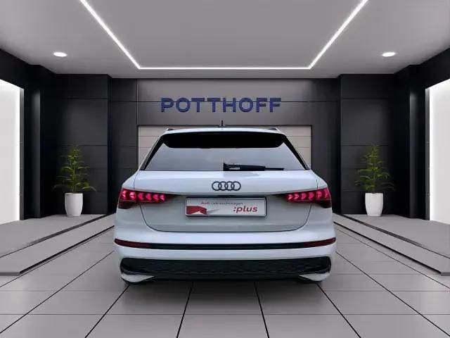 Second-hand Audi A3 Advanced 116 CP (85 kW) 2025 Alb Berlinǎ