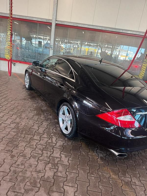 Gebraucht Mercedes CLS320 211 PS (155 kW) 2006 Schwarz Limousine