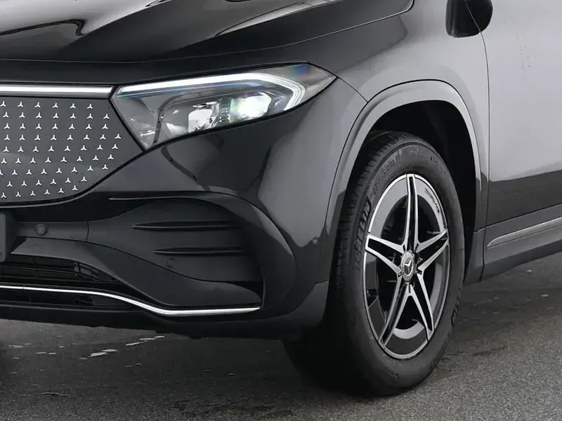 Gebraucht Mercedes EQA300 Premium 167 kW (228 PS) 2025 Schwarz SUV