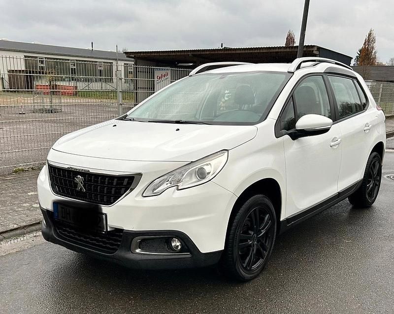 Weiß Gebraucht 2016 Peugeot 2008 SUV | 5.800 € (Guter Preis) - Bild 1/4