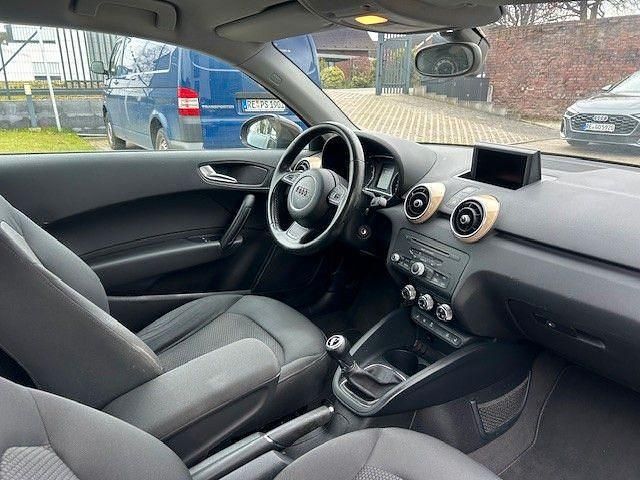 Gebraucht Audi A1 Ambition 86 PS (63 kW) 2011 Braun Kleinwagen