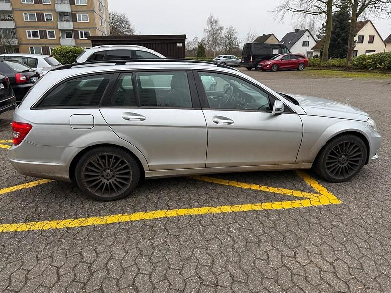 Gebraucht Mercedes C220 170 PS (125 kW) 2011 Silber Kombi