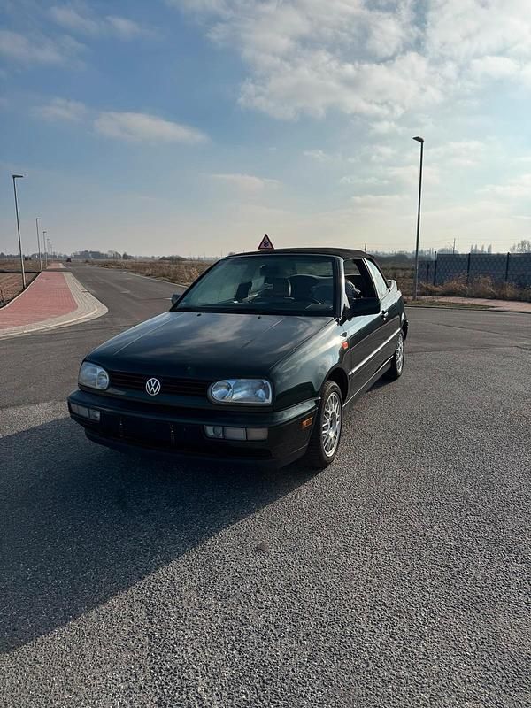 Gebraucht VW Golf Cabriolet 100 PS (73 kW) 1997 Grün Cabrio