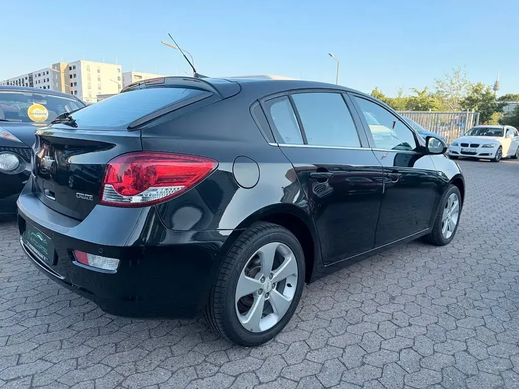 Gebraucht Chevrolet Cruze LTZ 141 PS (103 kW) 2013 Schwarz Kleinwagen