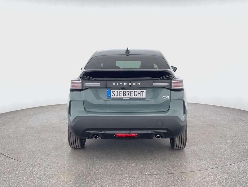 Neu Citroën C4 145 PS (106 kW) 2026 Grün SUV