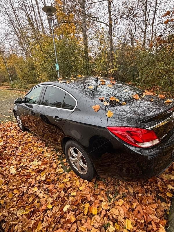 Gebraucht Opel Insignia 170 PS (125 kW) 2012 Silber Limousine