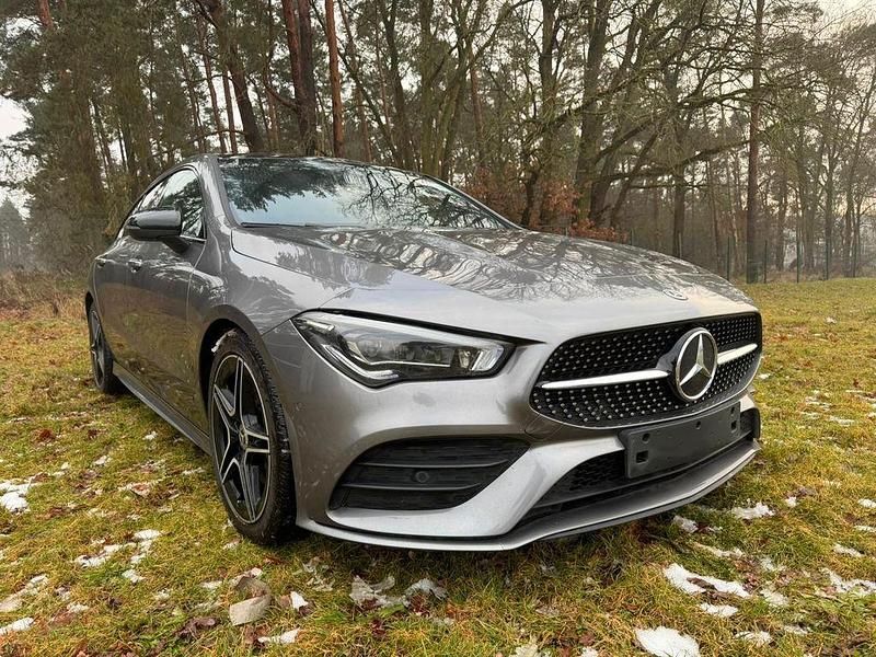 Gebraucht Mercedes CLA200 Shooting Brake AMG line 150 PS (110 kW) 2021 Grau Kombi