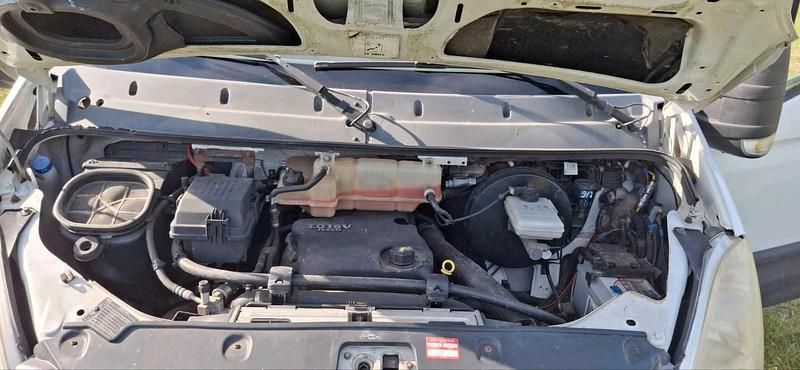 Gebraucht Iveco Daily 176 PS (129 kW) 2006 Weiß Van / Kleinbus