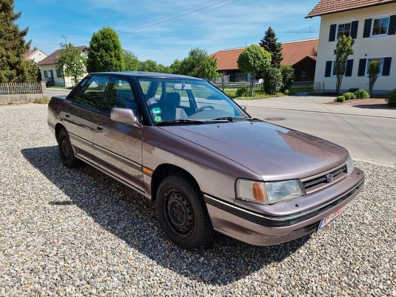 Braun Gebraucht 1990 Subaru Legacy Limousine | 4.900 € - Bild 1/4