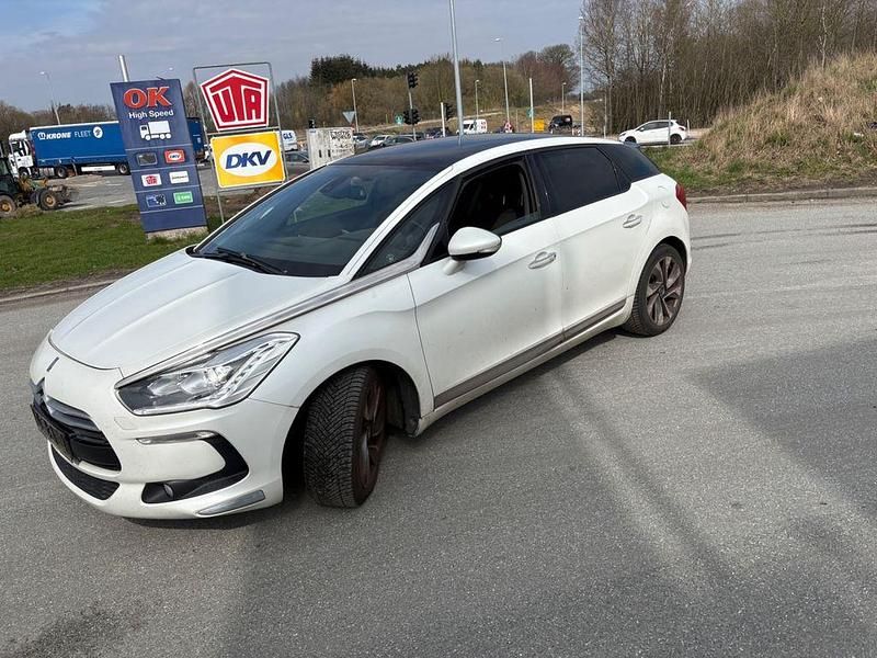 Used Citroën C4 Business Class 92 HP (67 kW) 2012 White Sedan