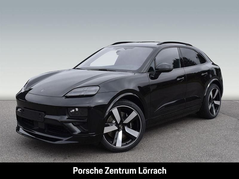 Tiefschwarzmetallic Gebraucht 2025 Porsche Macan Turbo SUV | 124.911 € - Bild 1/4