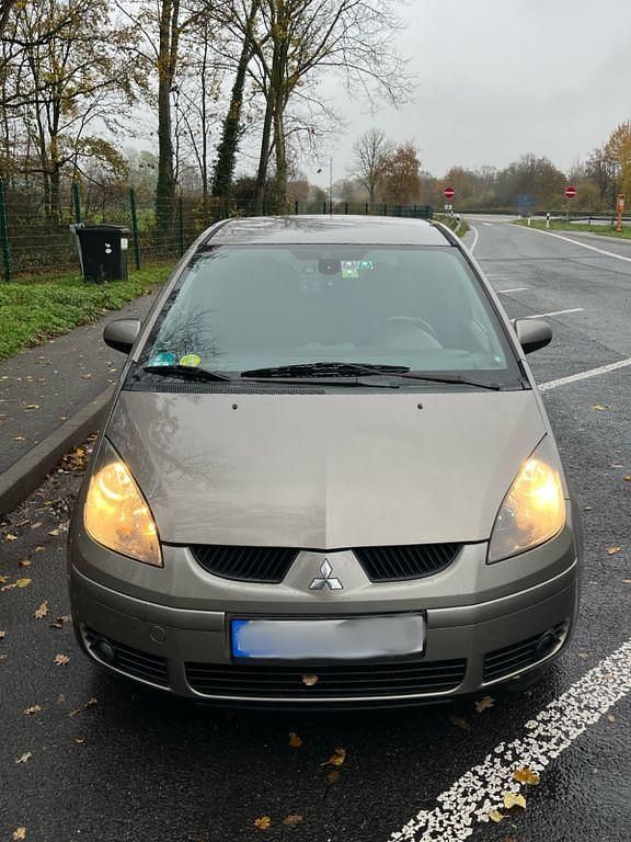 Grau Gebraucht 2007 Mitsubishi Colt Limousine | 1.200 € (Guter Preis) - Bild 1/4