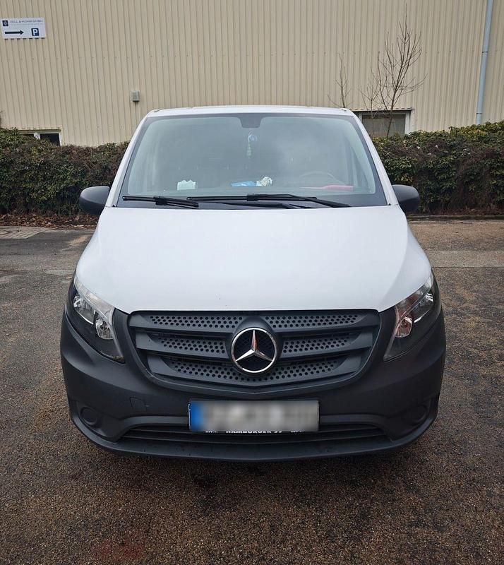 Gebraucht Mercedes Vito 163 PS (119 kW) 2018 Weiß Van
