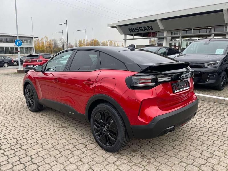 Neu Citroën C4 131 PS (96 kW) 2025 Elixir rot Limousine