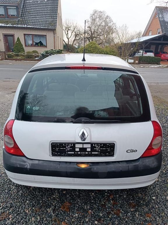 Gebraucht Renault Clio II 58 PS (42 kW) 2005 Weiß Limousine