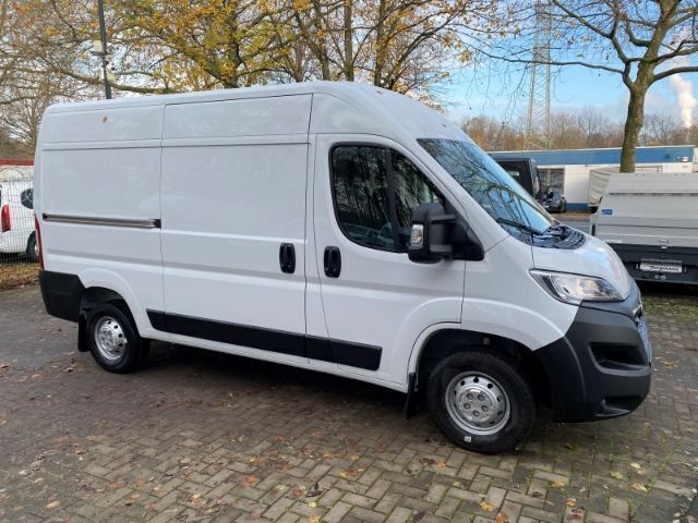 Weiss Neu 2024 Opel Movano Van | 29.990 € (Guter Preis) - Bild 1/4