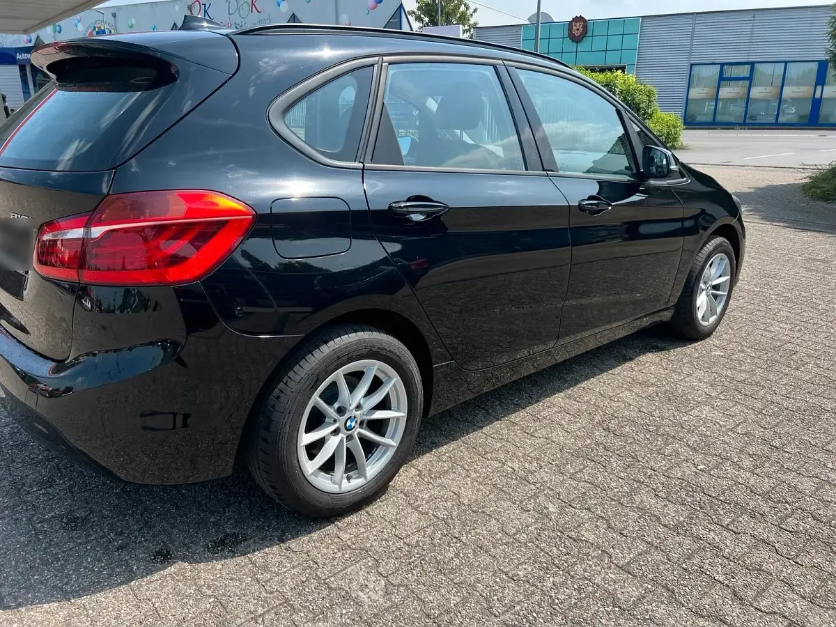 Gebraucht BMW 218 136 PS (100 kW) 2018 Schwarz Limousine