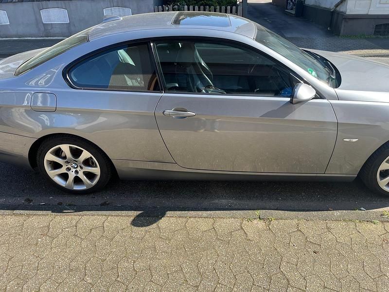 Gebraucht BMW 320 2008 Coupé