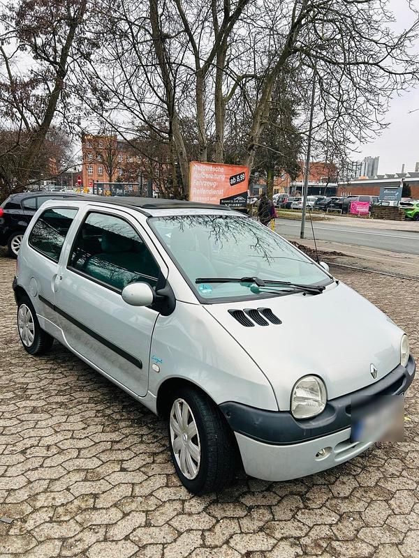 Gebraucht Renault Twingo 59 PS (43 kW) 2004 Silber Kleinwagen