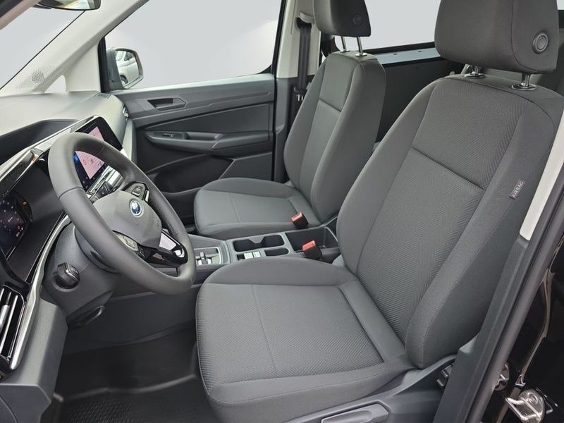 Schwarz metallic Neu 2025 Ford Transit Trend Van | 40.980 € (Teuer) - Bild 1/4